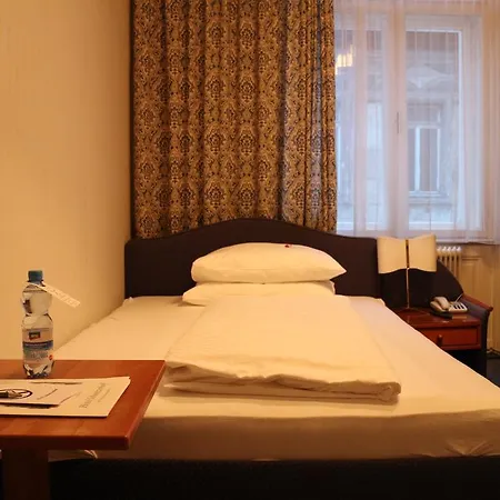 Hotel Schweizerhof-2